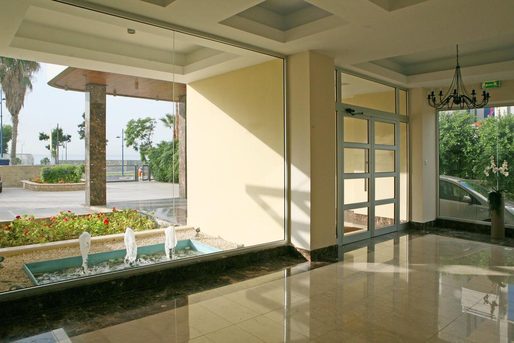 Zavos Marathon Beach Apartments 利马索尔 外观 照片