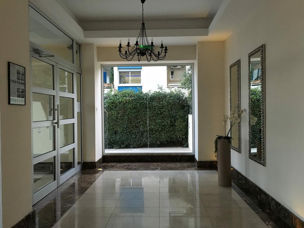 Zavos Marathon Beach Apartments 利马索尔 外观 照片
