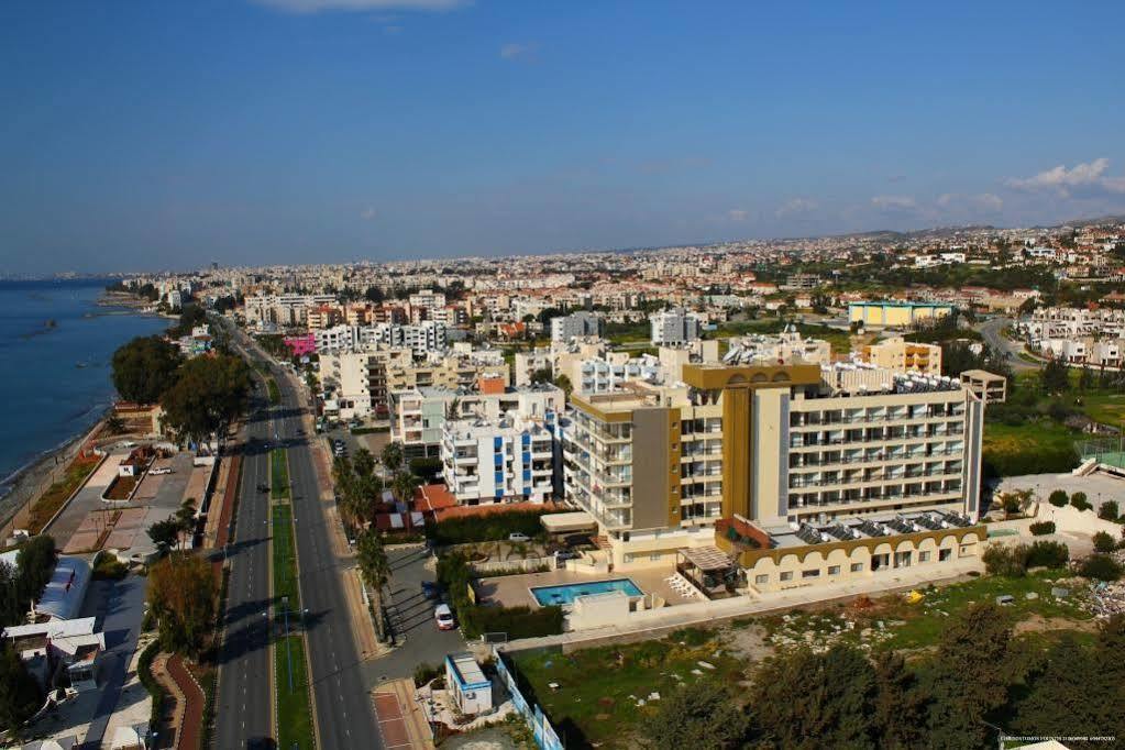 Zavos Marathon Beach Apartments 利马索尔 外观 照片