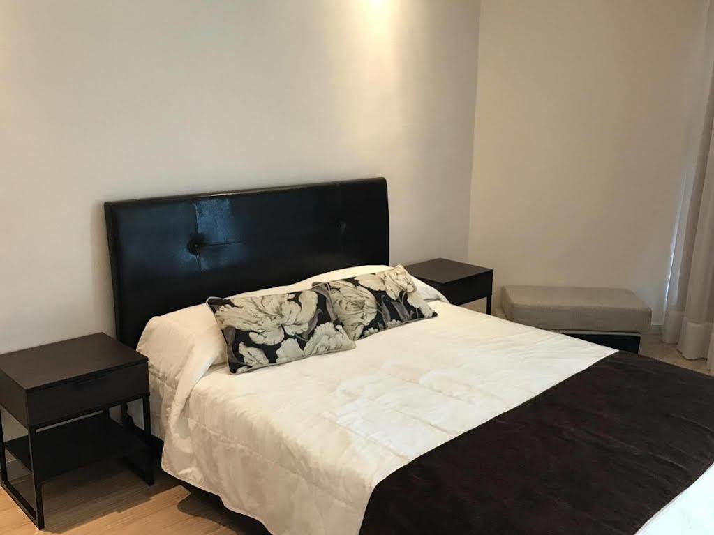Zavos Marathon Beach Apartments 利马索尔 外观 照片